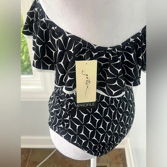 Gottex Profile NWT One Shoulder Ruffle Swimsuit 10 Black White Geometric Print - Picture 9 of 16